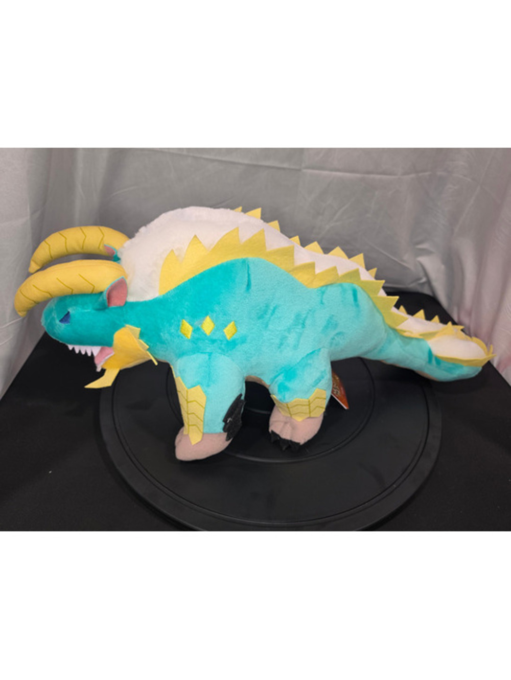 Capcom "Monster Hunter" 18.8" Jumbo Zinogre Plush